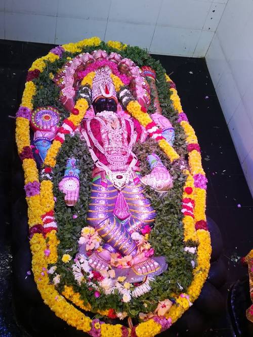 Vishnu and Lakshmi, Thiruvallur Jala Narayana Perumal, Tamil Nadu