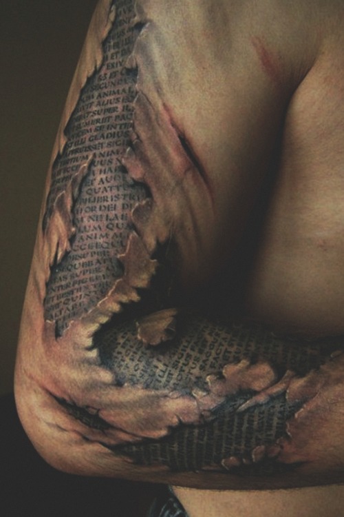 desolateconductor: carapherniliax:  patientlights:  Amazingly disturbing 3-D tattoo The girl with the beating heart on her face is seriously amazing?? I can’t imagine how much it hurt.  That’s not amazing, it’s gross and i don’t understand why