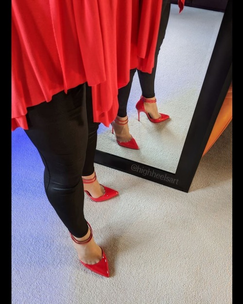 Red Riding Hood #redridinghood #highheels #highheelpumps #stilettos #stilettoheels #stilettopumps #a