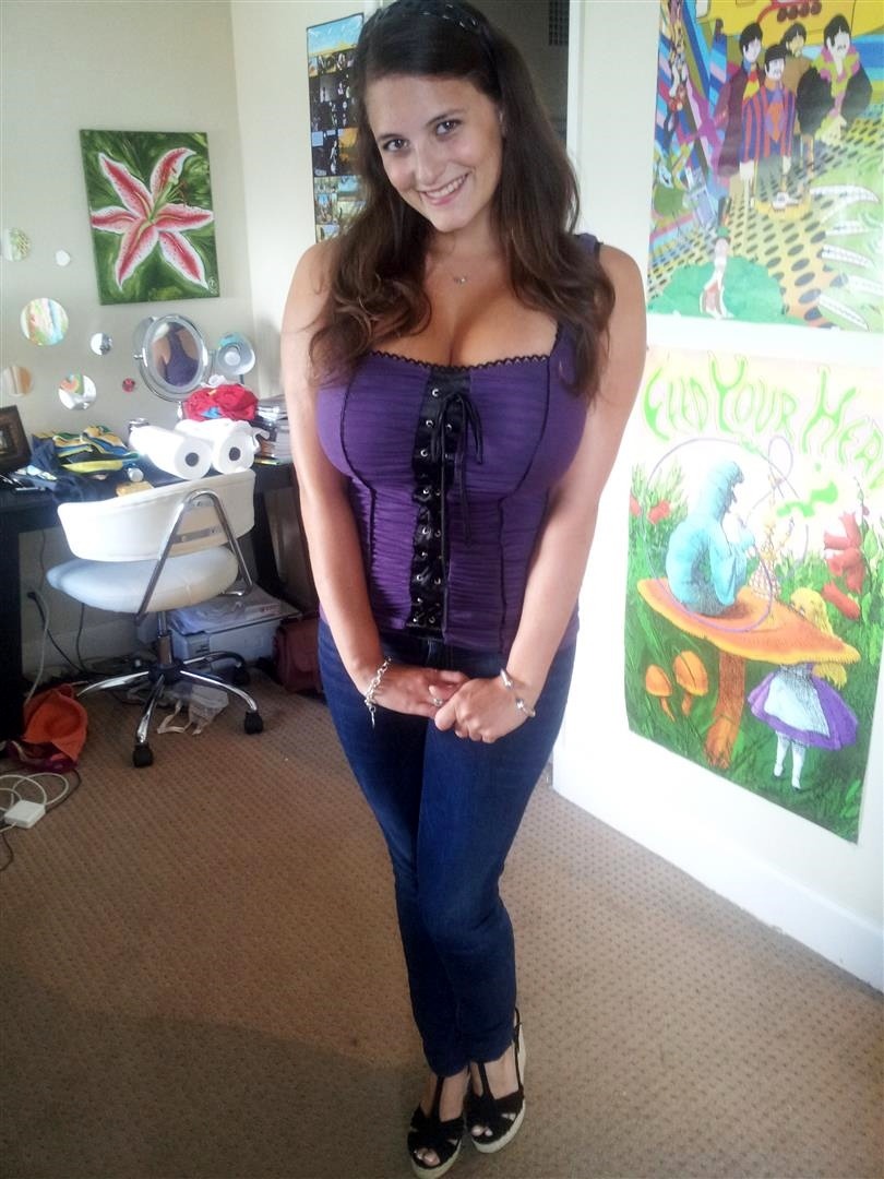 sundreams90:  A lady &amp; her toys