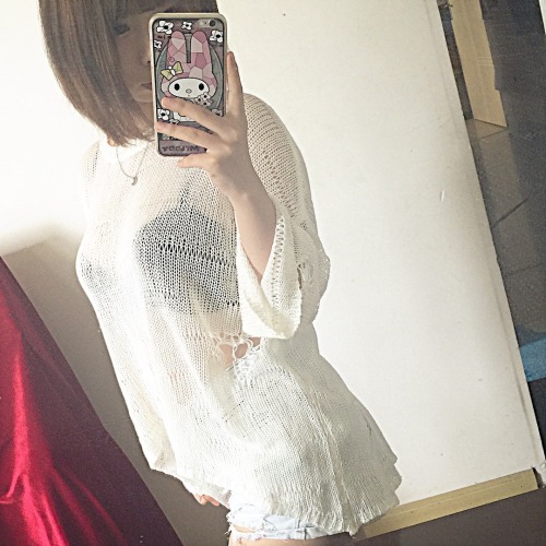 soratum: 没秋天衣服穿，好冷啊 咦～这么透