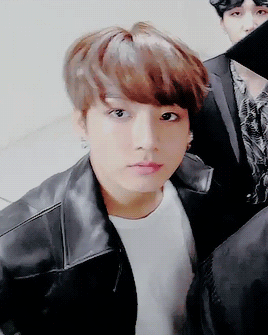 cryjeon:outrojk:jungkook + fave vlive looks @jeonsberry @dearlyjeon @taesflower @euphoriajeon @wings