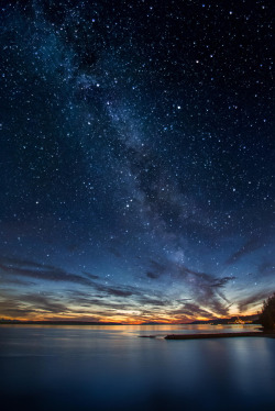 drxgonfly:  Twilight twinkle (by Pierre Leclerc)