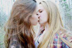 paradise-banned:  Lesbian blog ☯ ♥