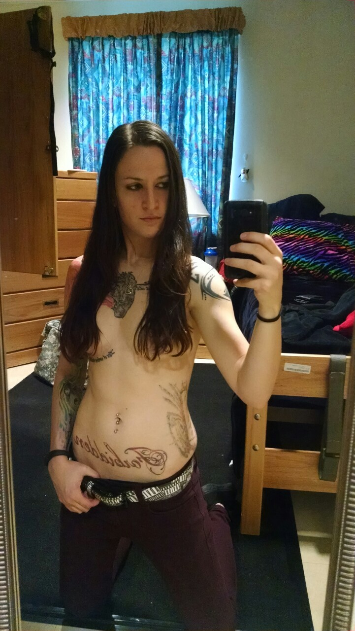 lesbi-lytic:  My hair is finally long enough! ;)