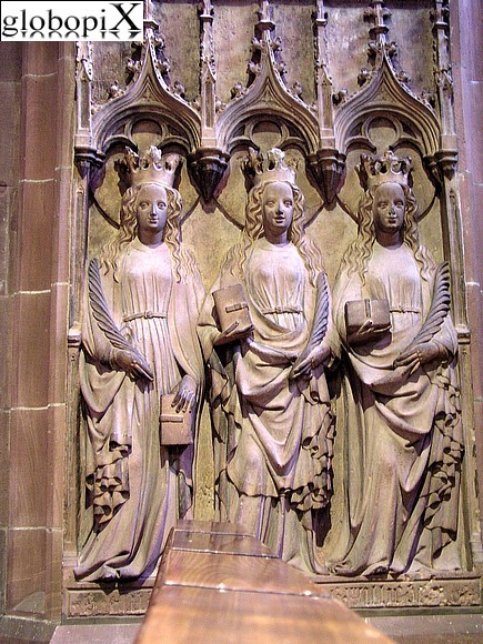 Gothic reliefs in St. Peter’s Cathedral in Worms, Germany; unknown date.Could anyone help me o