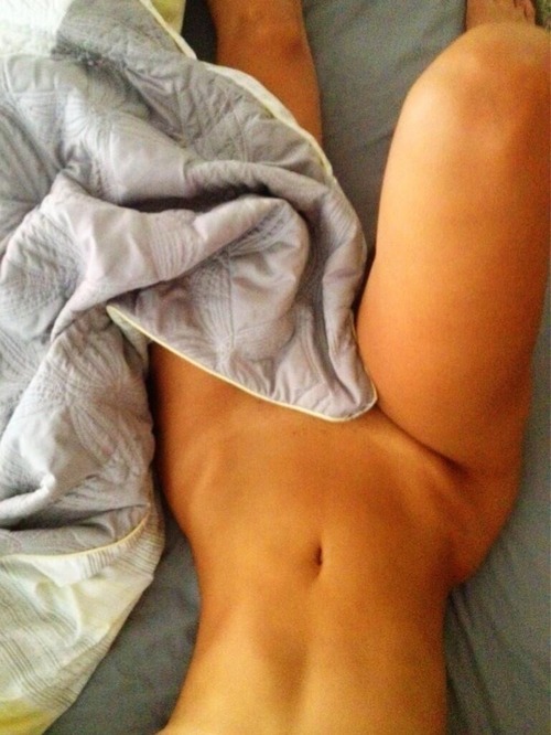 british-bombshellxo:  frenchinhalechanelxoxo:  chαηεℓ  Jheeeeeze
