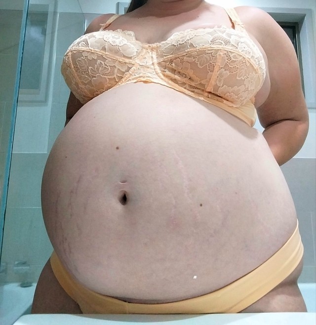 breezebelly: adult photos