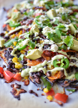 do-not-touch-my-food:  Tex-Mex Nachos with Sweet Potato Chips  Oooooo