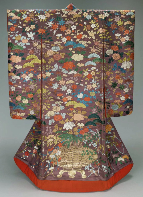 Long-sleeved outer robe (uchikake), early 20th century, Japan, with long sleeves and padded hem and 