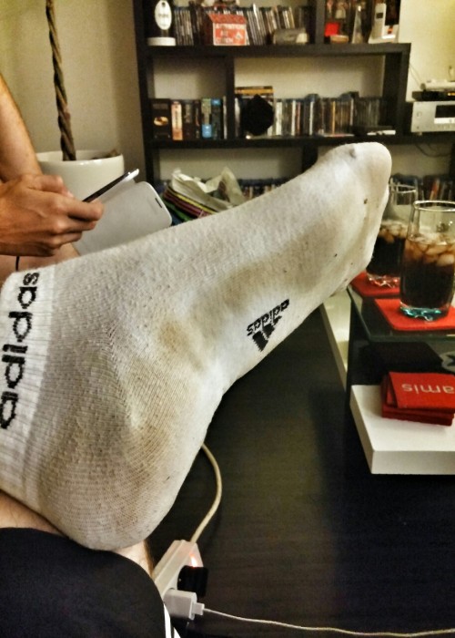 dirtysmellysocks: bottums:  Stinky socks  dirtysmellysocks.tumblr.com/