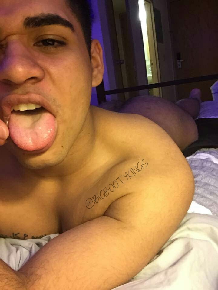 bigbootykings:  NEW EXCLUSIVE SUBMISSION: Dick would love sooo perfect in his mouth