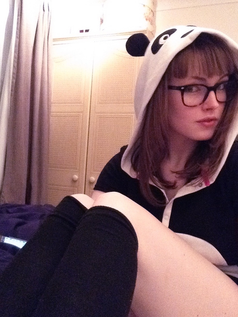 anothersh0tatlife:  Sometimes I feel cute and I take a picture  You look so cute