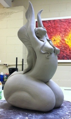 curvee-org:  Amazing Curvy Sculptures &amp; Figurines. For more see the Curvee