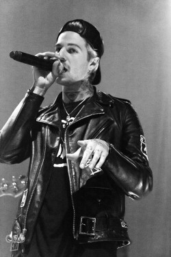 funproblems:  Jesse Rutherford of The NeighbourhoodOwen Paterline Photography [FB] [Store]Photo 59/365