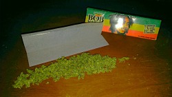 kick-push-twist-kush:  Sour that stank like skunk ass ;) 