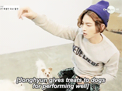 Soohyuk training his cute little puppy.
