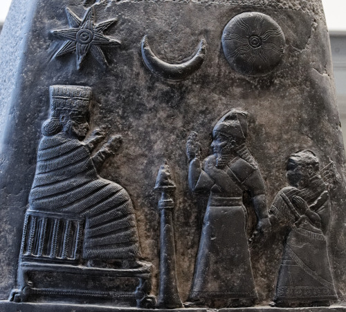 ancientart:Shown here is a kudurru (stele) of King Melishipak I (1186–1172 BC). This kudurru dates t