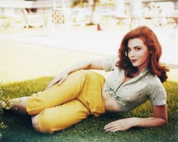 jeanjeanie61:  Tina Louise In Colourhttp://vk.com