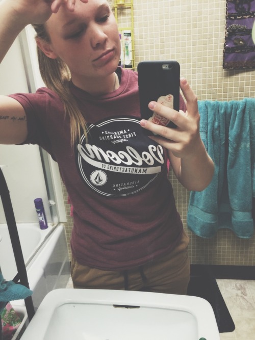 madewithreallem0ns:  Brought out the khakis today. 😎