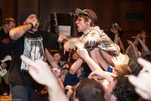 thepsychiatrists:  Stick To Your Guns @ First Unitarian Church (by maclynbeanphotography) 