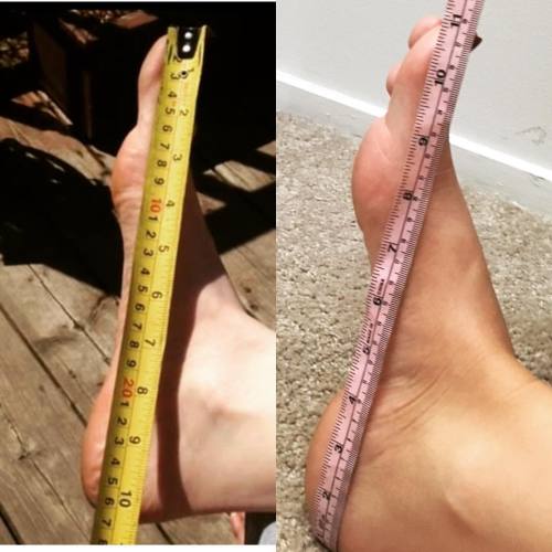 Comparison courtesy of a fan #size11feet vs My #size12feet #arches #nocomparison #footfetishconnecti