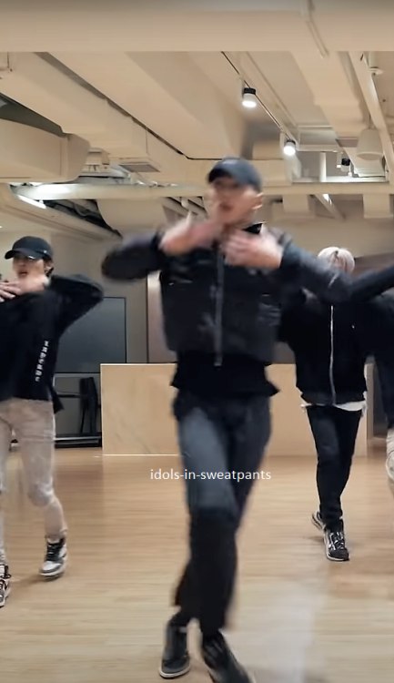 WONG YUKHEI [ LUCAS ] - WAYV [ Source: WAYV Kick Back dance practice ] [ Photo is mine. Please do no