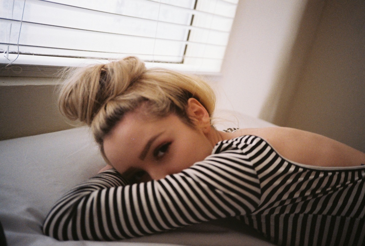 neude:  teagangiffin:  Lily in my bed  I MISS TEAGAN 