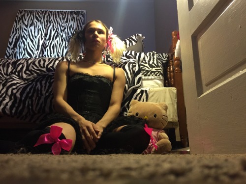 crossdressingprincess:  My attempt at being a doll