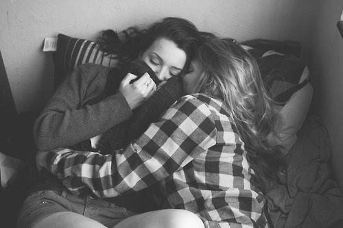 lesbiantalking:  ♀ lesbian advice blog ♀