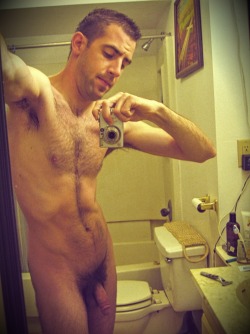 wiscthor2:An old bathroom selfie I just found on a thumb-drive!See more of me at http://wiscthor2.tumblr.com/