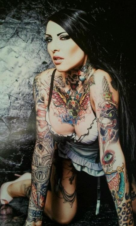 we-require-more-tatooed-girls:  More @ http://we-require-more-tatooed-girls.tumblr.com