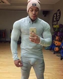 muscleasian: More photos of Mr. Dicky