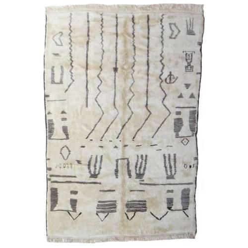 andvaranaut:designhalt:Berber rugs | ⵉⵎⴰⵣⵉⵖⵏfollow my blog designhaltfor comfy & eclectic home d