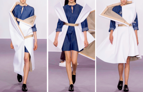 VIKTOR & ROLF Couture Fall 2015if you want to support this blog consider donating to: ko-fi.com/
