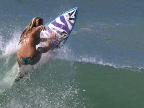 surfing-girls:  Surf Girl