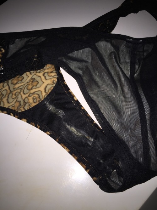 knickerfetish: I don’t even remember my wife having these! Where did they come from?