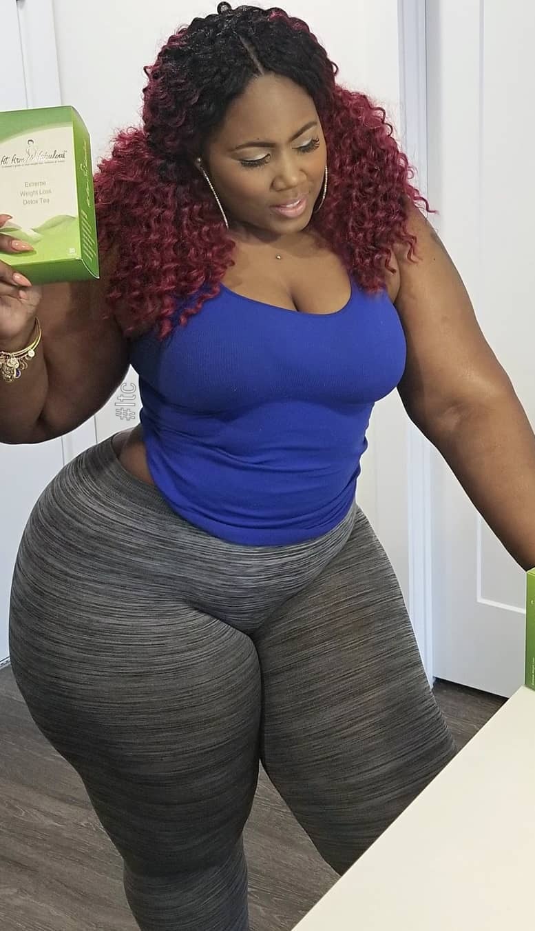 bettercallsaulbb: addicted2curvez:  #lovethemcurvez #oneofthesexiextwomenontheplanet