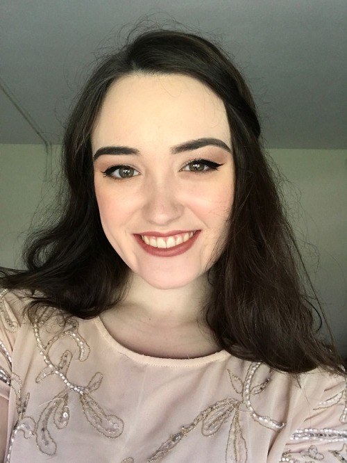 imparalyzedbyitt: hi taylor!!!!! i am making a grand return to tumblr, so let’s hope all goes 
