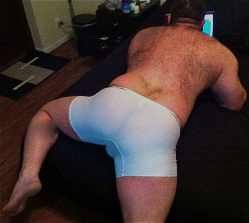 thebigbearcave: awesome clothed arse Nice buns…