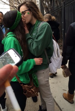 xlovexisxblindx:  Kiss me im irish