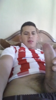 raularciniega:  https://www.facebook.com/rulas.santos.7 mi facebook