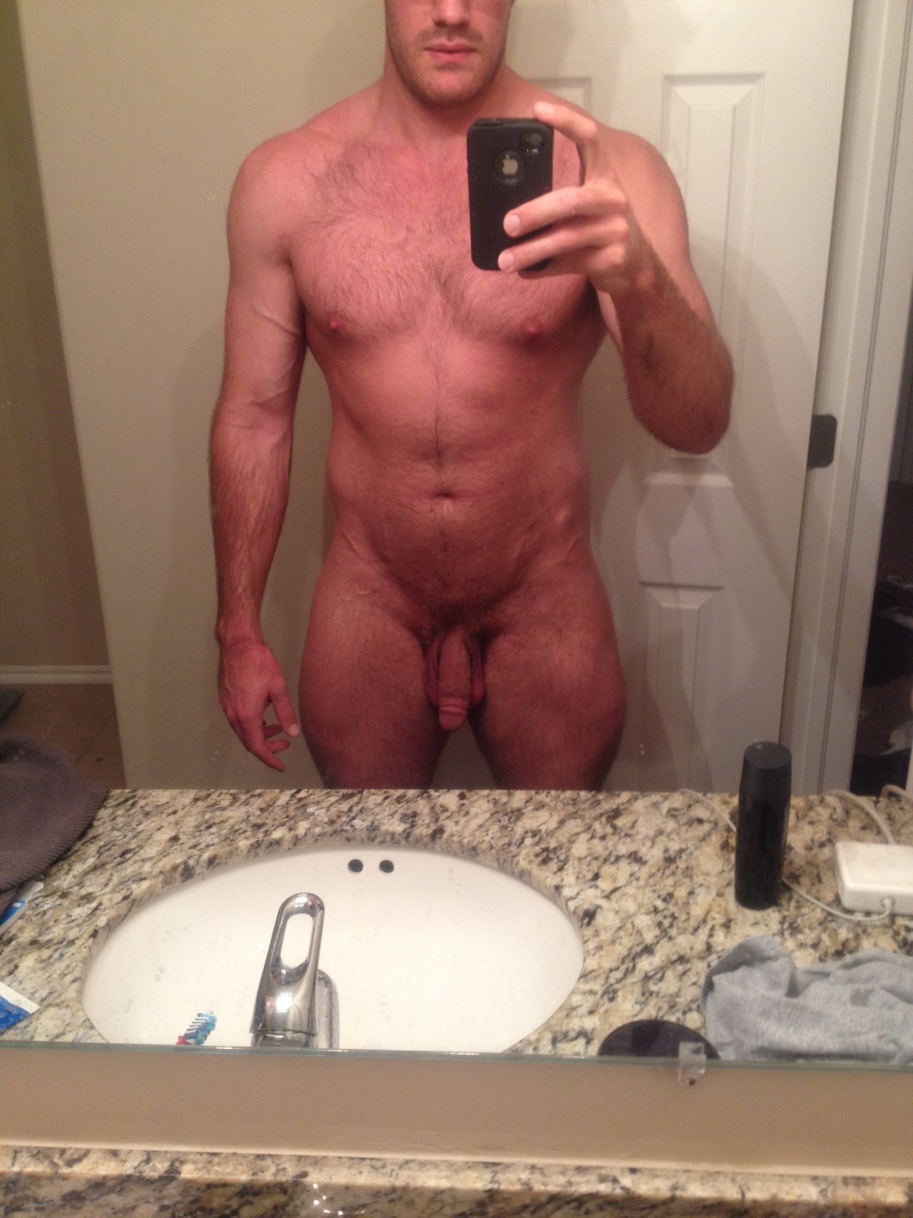 straightmenworshipping:  kinkandcatfish:  This is Jon J. from somewhere in the midwest.