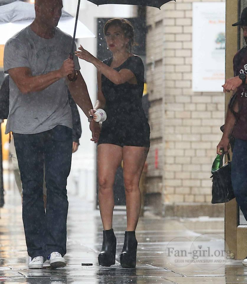theanthemofmonsters:   New - Gaga and Taylor NY 