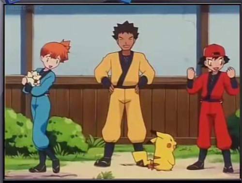 gwen-skyes:  hollyninetales:  Team Mystic - Team Instinct - Team Valor  Actual canon. 