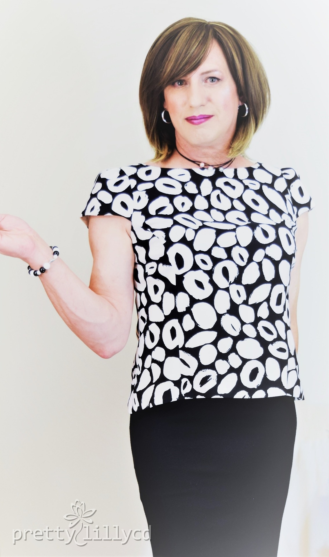 prettylillycd:  Coffee, Tea or Me?With no new content this week I was going through