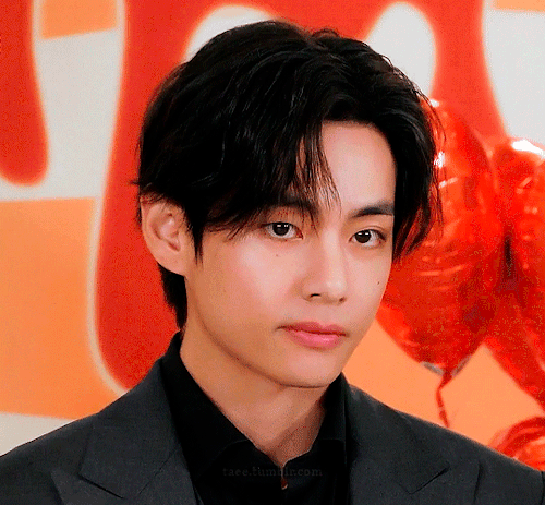 A Feast For The Eyes (cr. Nabinuna1204)