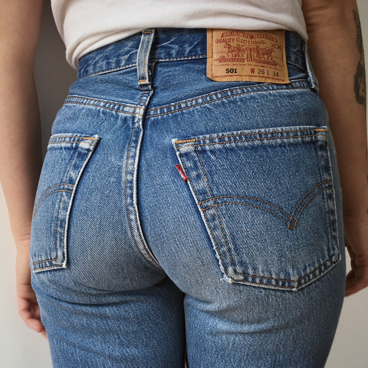 The Levi's Jeans Palace — so tight !