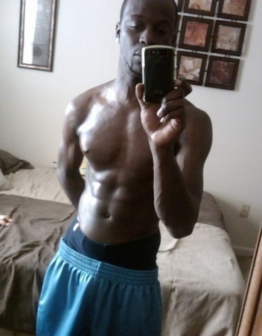 dallass88:  mcaval12:   Follow my Blog:  http://mcaval12.tumblr.com/  Over 8000 pics and vids of Beautiful Black Dick  submit your pic here   http://mcaval12.tumblr.com/submit Please Reblog  I want him  Me too
