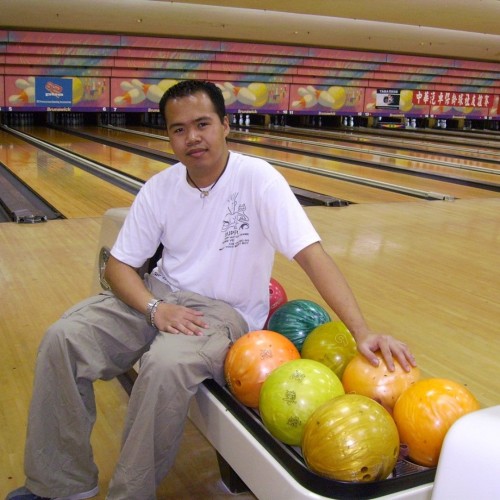 Bowling at Yang Mei…